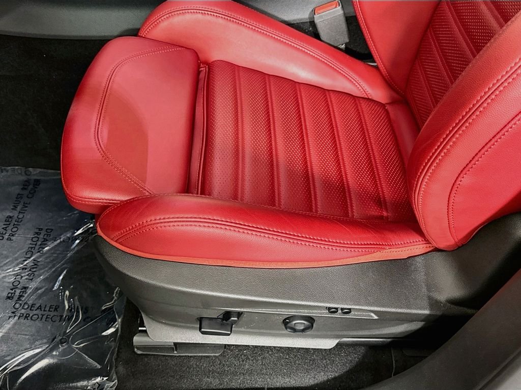 Used 2025 Black Alfa Romeo Veloce image 19