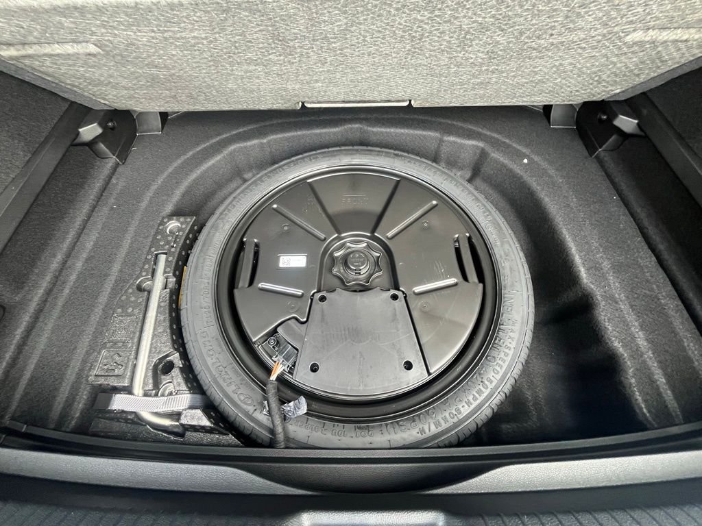 New 2026 Silver Volkswagen SE image 28