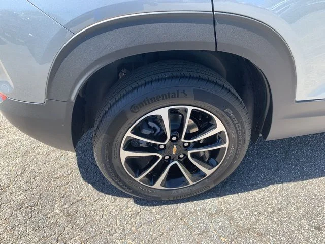 Used 2026 Gray Chevrolet LT image 39