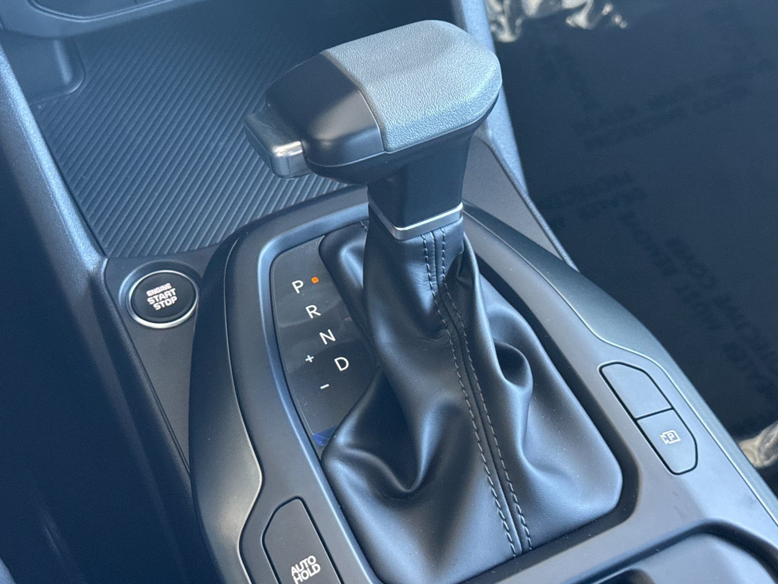 New 2026 Snow White Pearl Kia LXS image 22