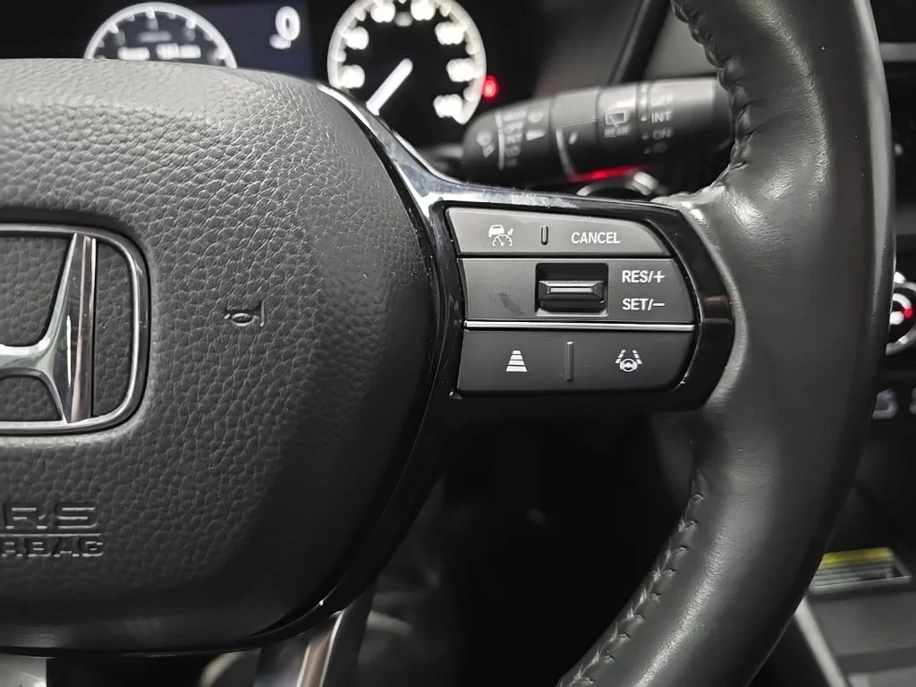 Used 2024 Urban Gray Pearl Honda EX-L image 21
