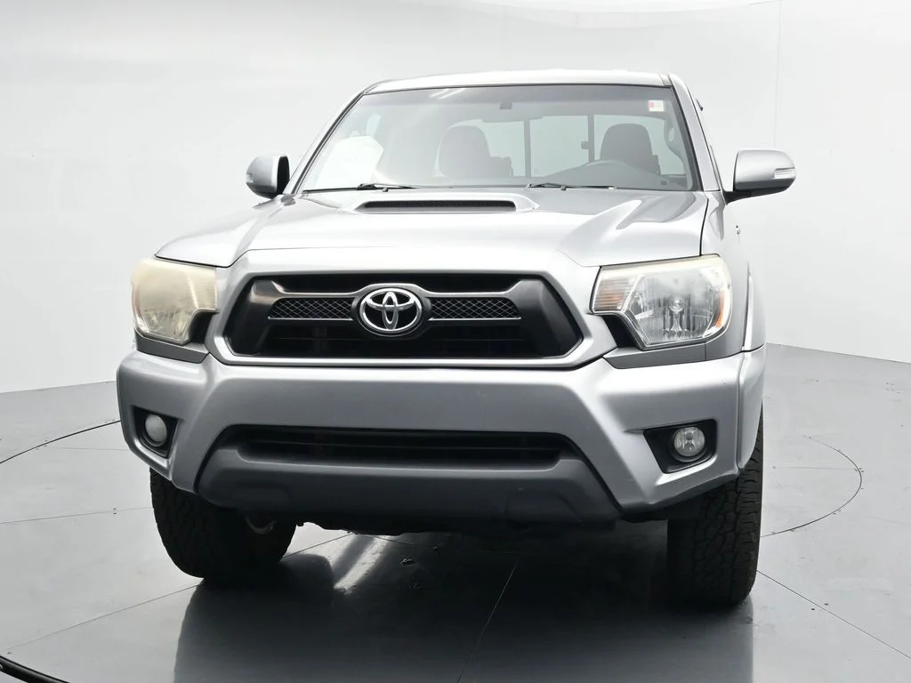 Used 2015 Silver Toyota Base image 3