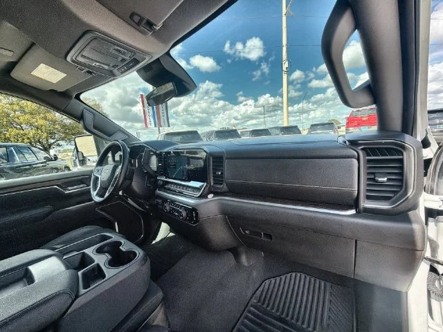 2025 Chevrolet Silverado 2500HD LT - Photo 28