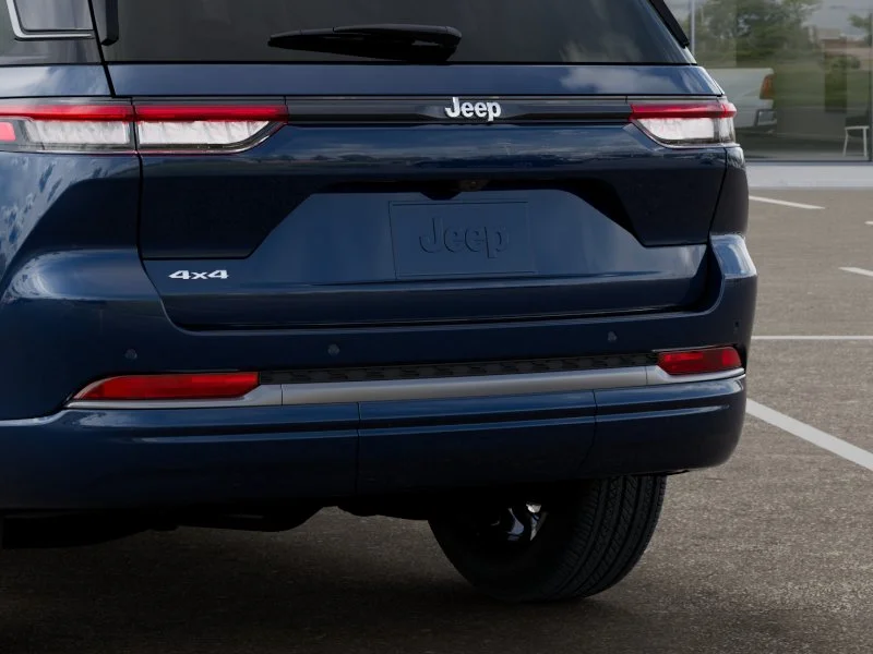 New 2026 Fathom Blue Pearl-Coat Exterior Paint Jeep Limited Reserve image 39