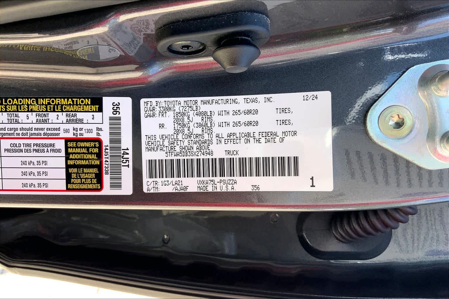 Used 2025 Magnetic Gray Metallic Toyota Platinum image 34