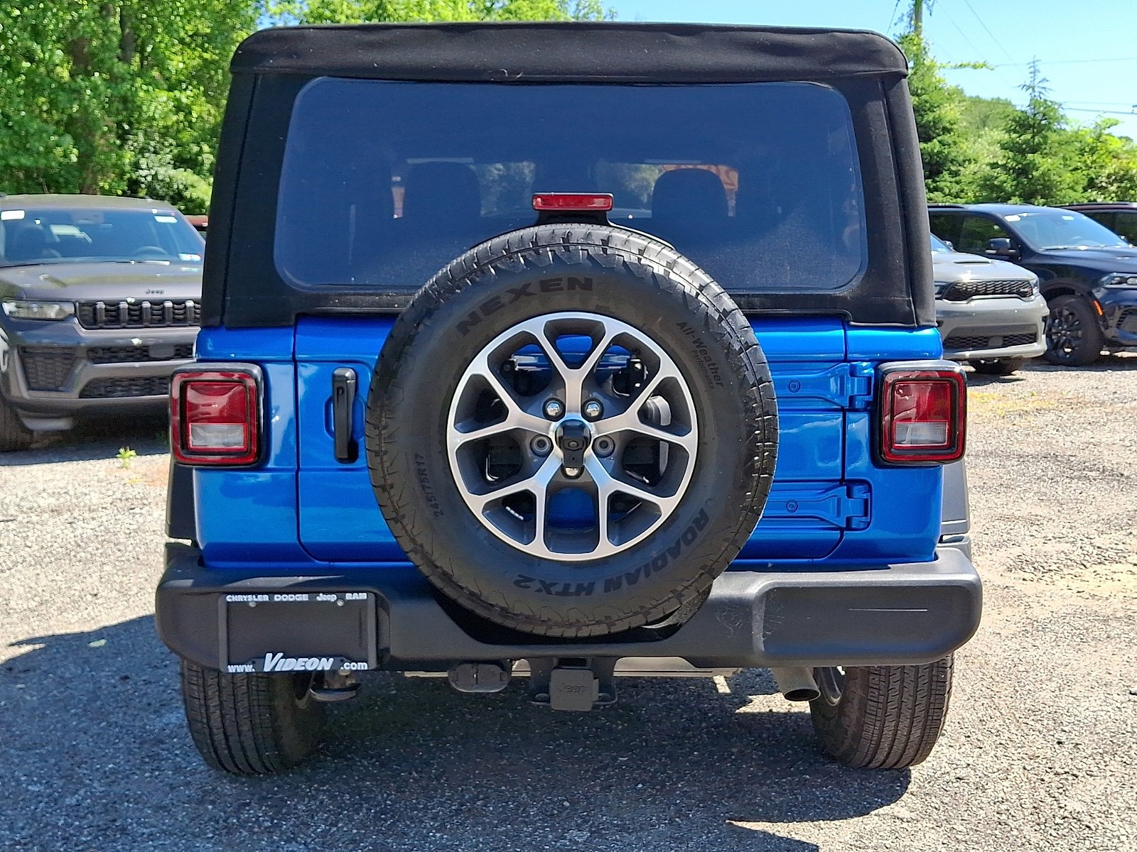 Certified Used 2024 Hydro Blue Pearlcoat Jeep Sport S image 5
