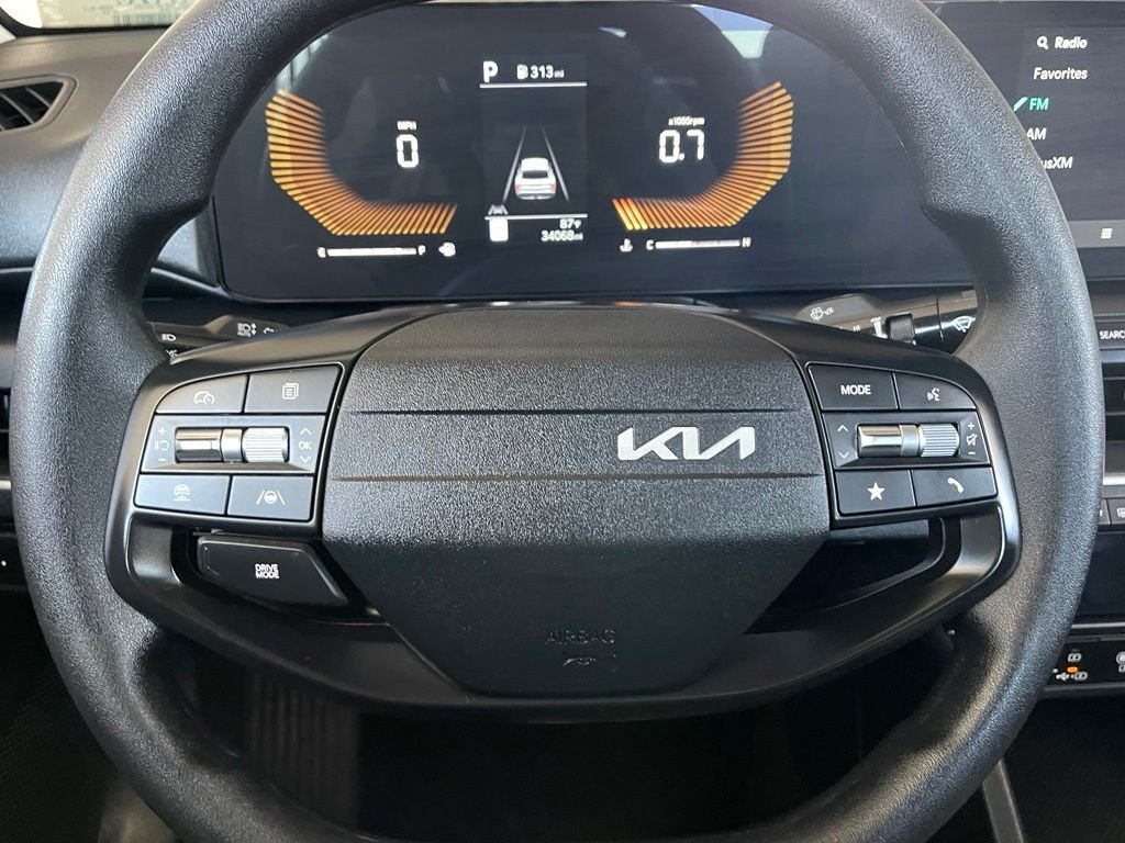Used 2025 Blue Kia LXS image 19