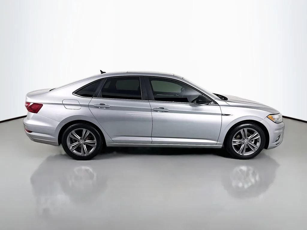 Used 2021 Pyrite Silver Metallic Volkswagen R-Line image 8