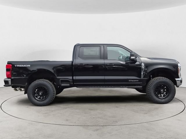 New 2026 Black Metallic Ford XLT image 6
