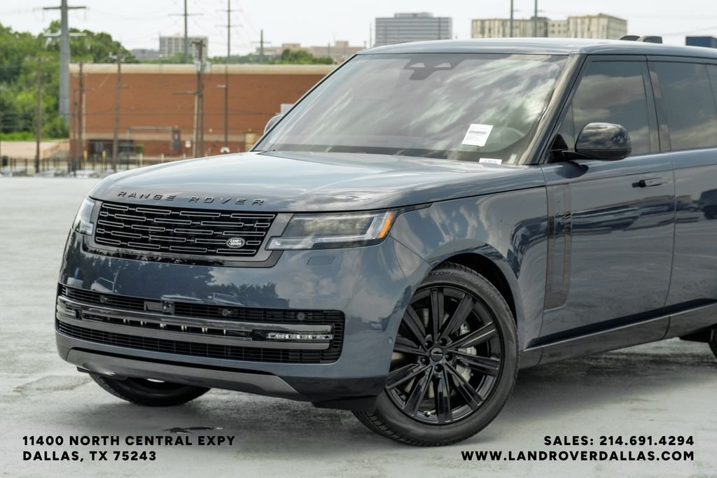 New 2026 Varesine Blue Metallic Land Rover SE image 3