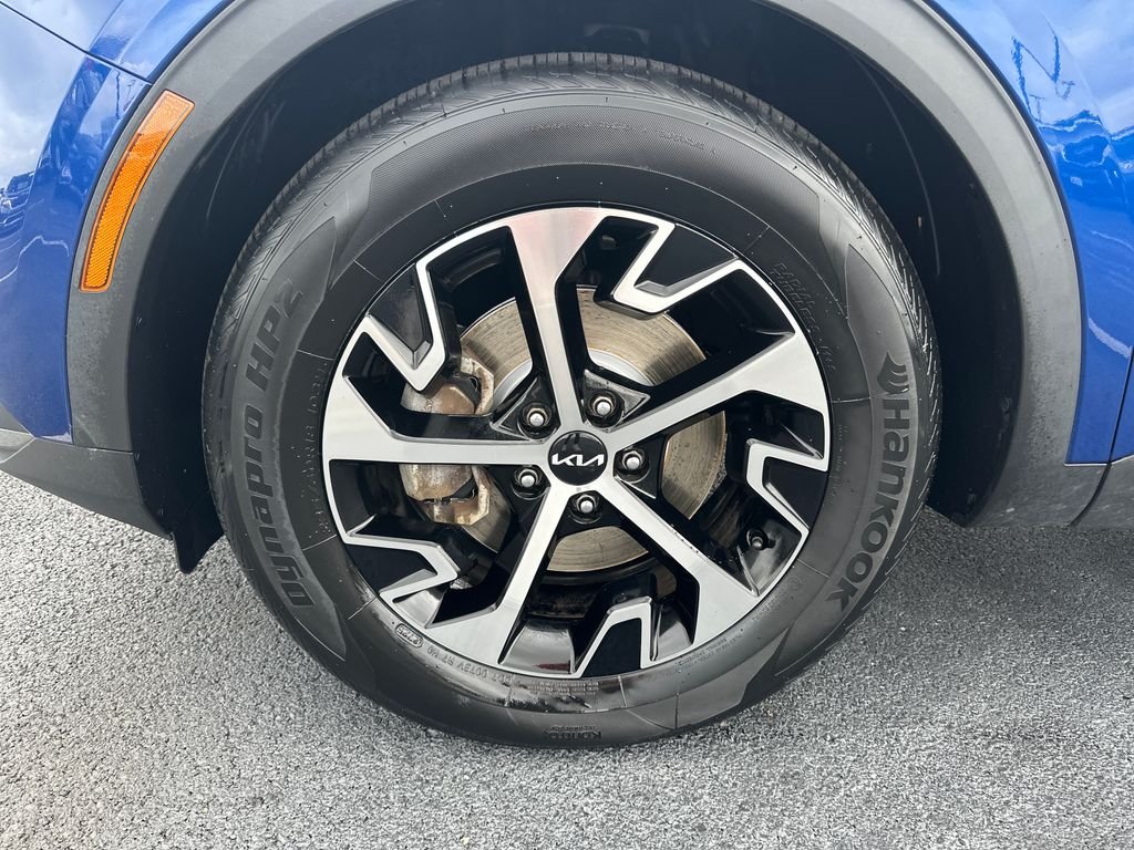 Used 2023 Blue Kia EX image 9