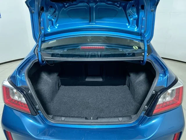 Used 2023 Sapphire Blue Metallic Mitsubishi ES image 11