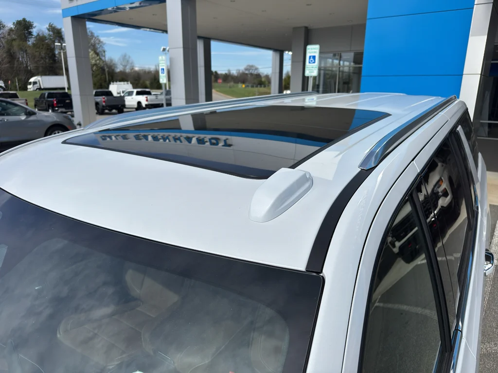 2026 Chevrolet Suburban High Country - Photo 10