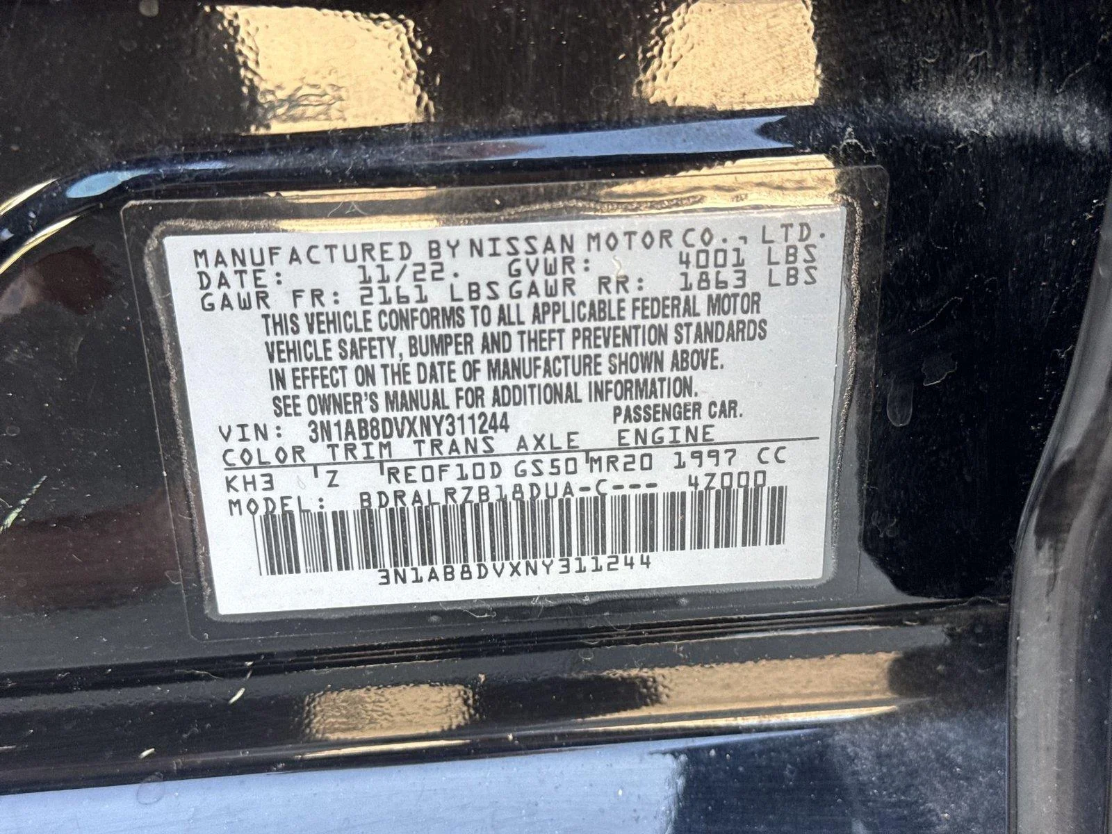 Used 2022 Super Black Nissan SR image 31