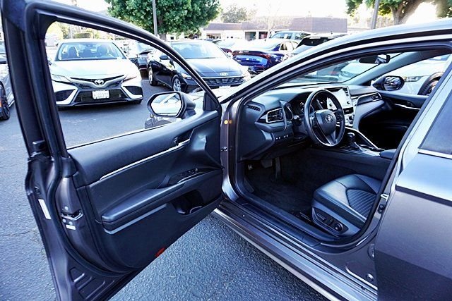 Used 2023  Toyota SE image 32