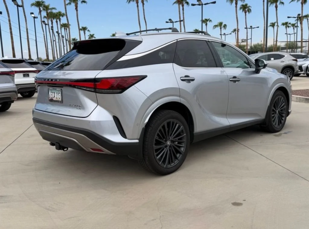 Used 2025 Silver Lexus 350h Premium Plus image 39
