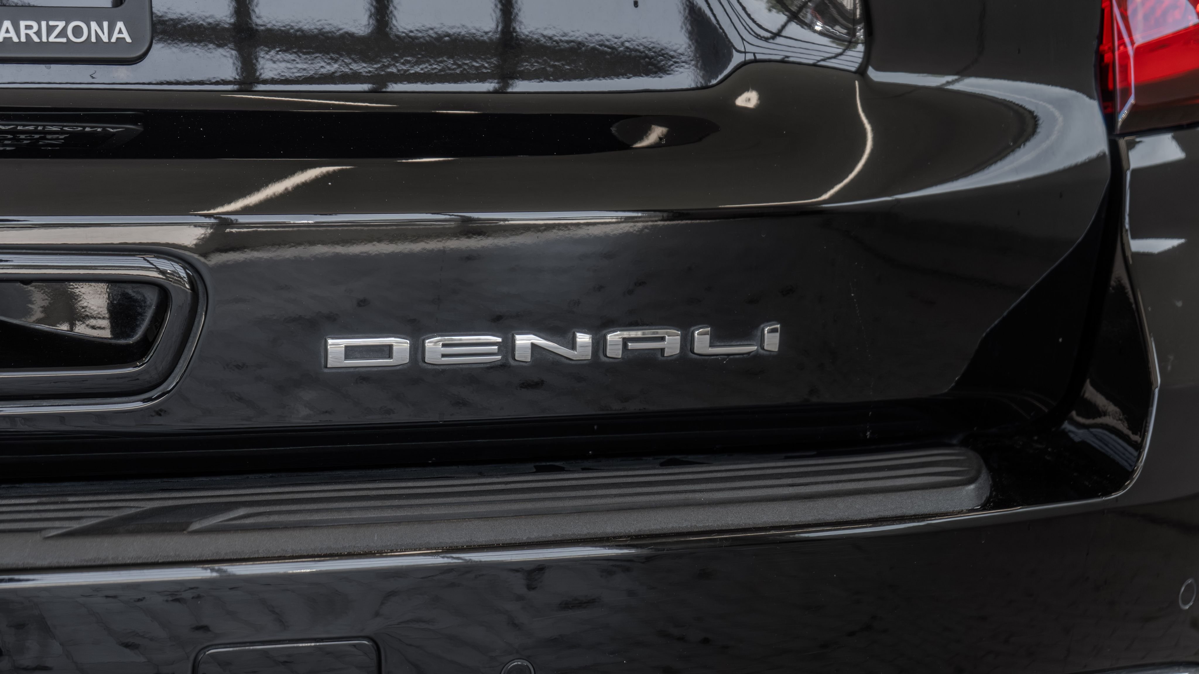 Used 2024 Onyx Black GMC Denali Ultimate image 24