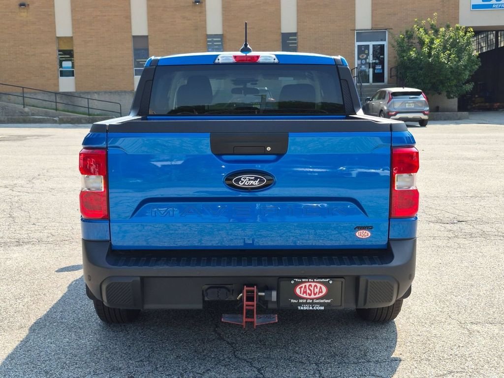 Used 2025 Blue Ford XL image 4
