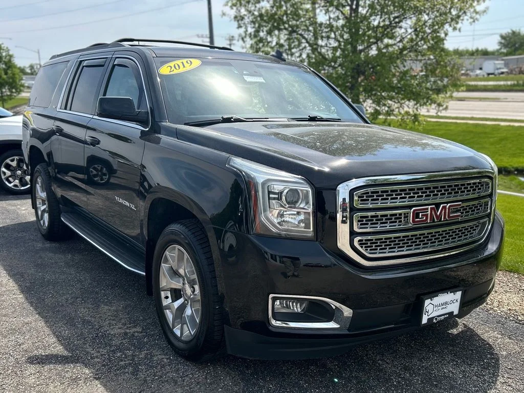 Used 2019 Black GMC SLT image 1