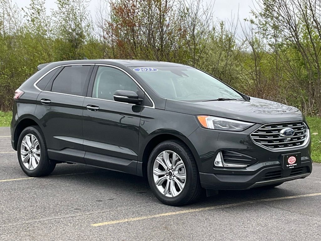 2023 Ford Edge Titanium AWD's photo