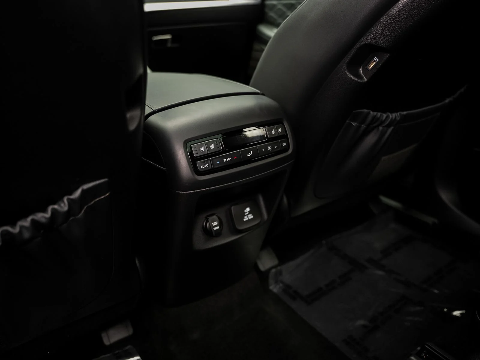 Used 2020 Silver Hyundai Limited image 41