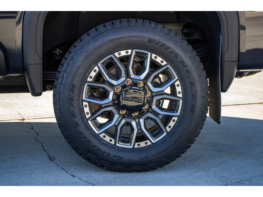 2025 GMC Sierra 2500HD Denali Ultimate - Photo 8