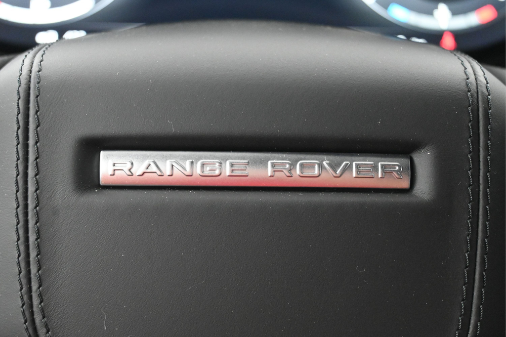 New 2026  Land Rover Dynamic SE image 18