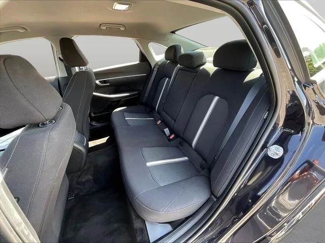 Used 2025 Blue Hyundai SEL image 24