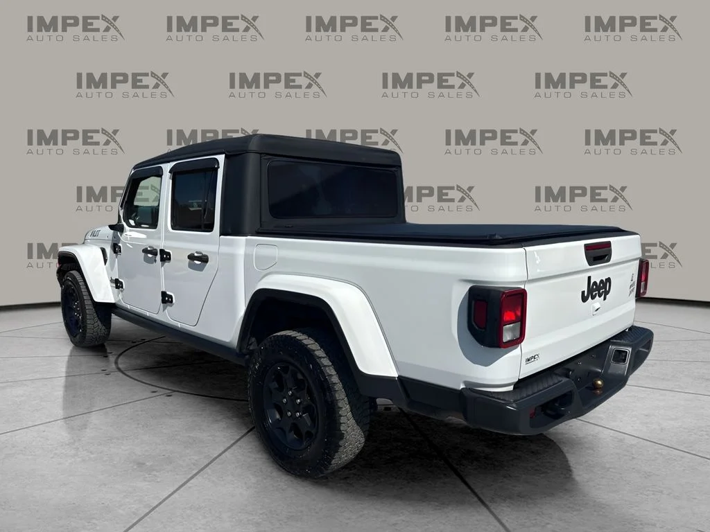 Used 2021 White Jeep Willys image 3