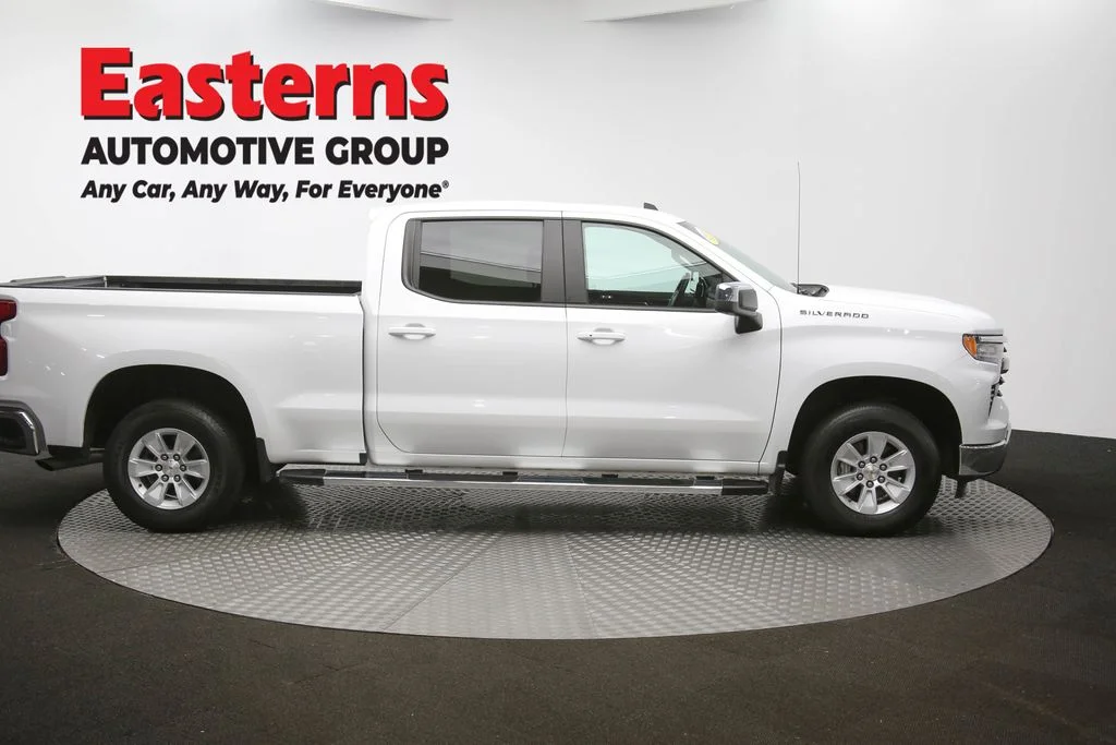 Used 2024 White Chevrolet LT image 42