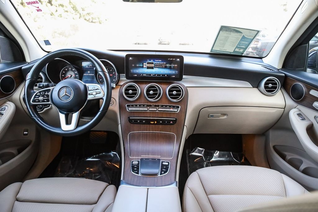 Used 2022 Starling Blue Metallic Mercedes-Benz GLC 300 image 12