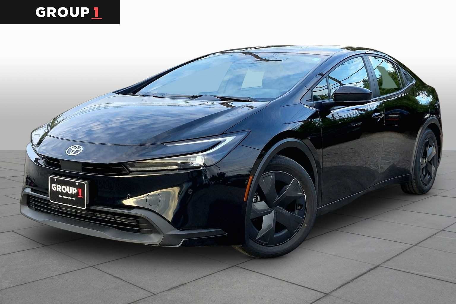 Pre-Owned 2025 Toyota Prius LE