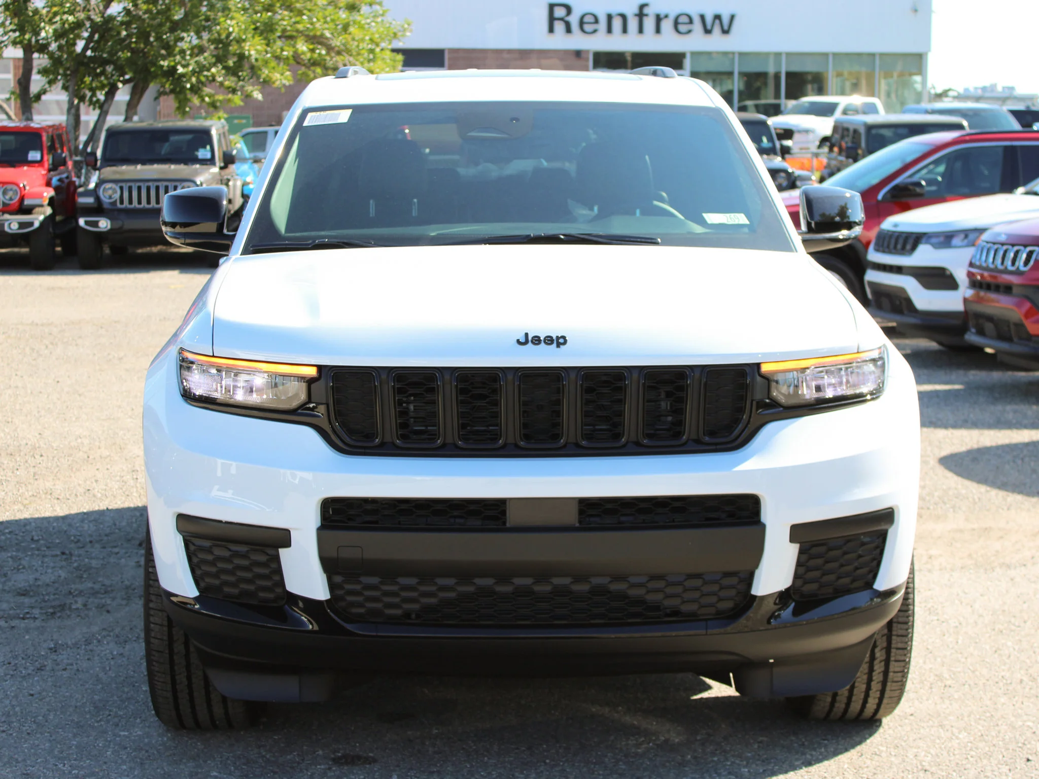 New 2025 White Jeep Altitude* 4x4, Sunroof, Heated Leather, Blind-Spot Monitoring image 7