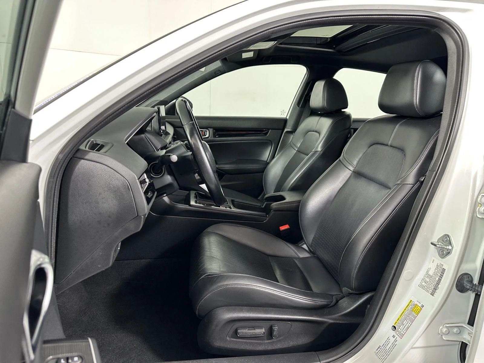 Used 2022 Platinum White Pearl Honda Sport Touring image 22