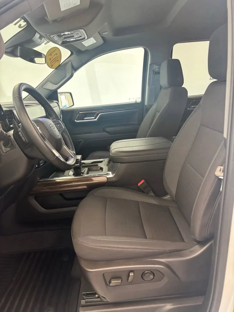 2024 Chevrolet Silverado 1500 RST - Photo 10