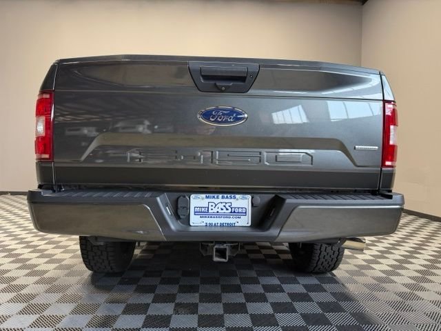 Used 2020 Magnetic Metallic Ford XLT image 10