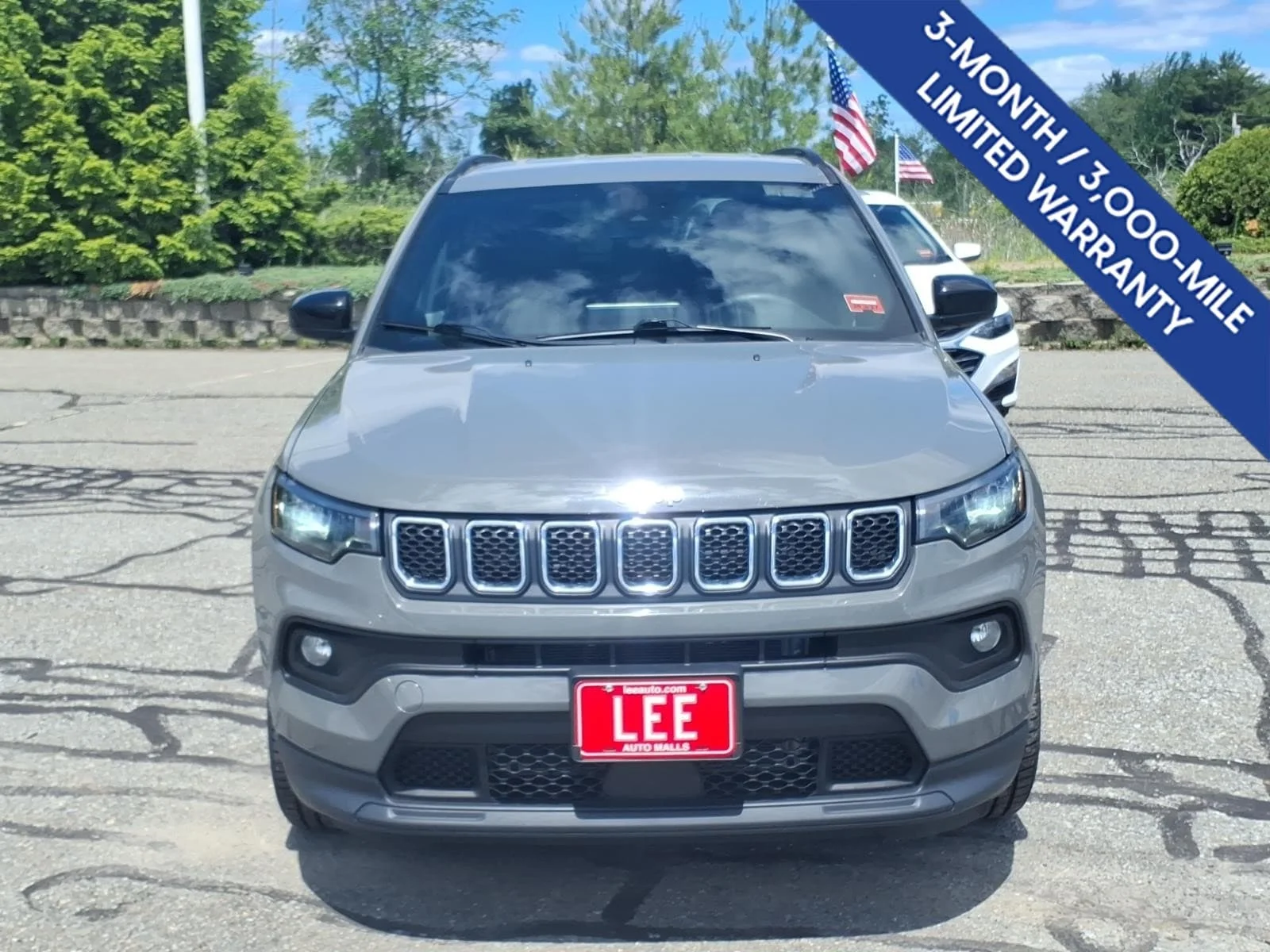 Used 2024 Gray Clearcoat Jeep Latitude image 2