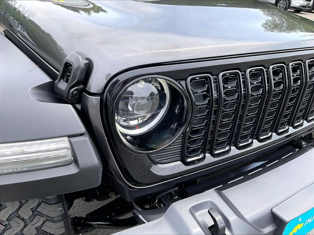 Used 2024 Gray Jeep Willys image 31