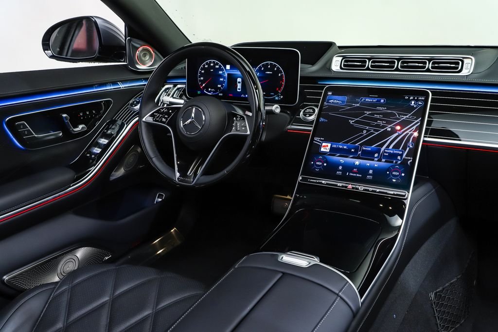 Certified Used 2024  Mercedes-Benz Maybach S 580 image 14