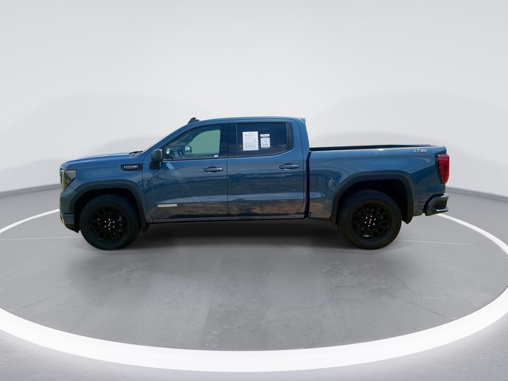 Used 2024 Blue GMC Elevation image 5