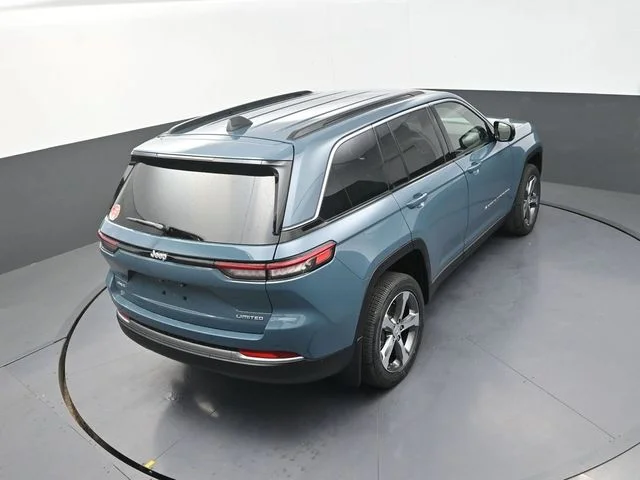New 2026 Steel Blue Exterior Paint Jeep Limited image 17