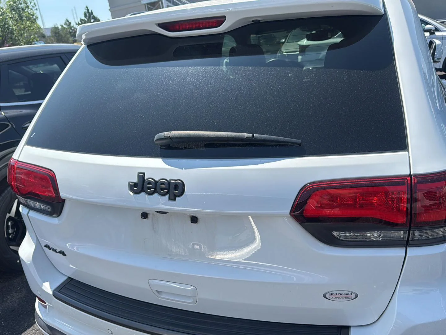 Used 2019 Bright White Clearcoat Jeep High Altitude image 5