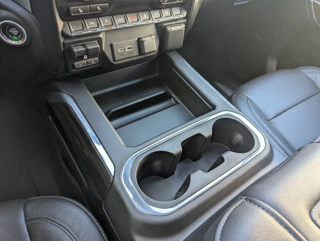 Used 2020 White Chevrolet RST image 24