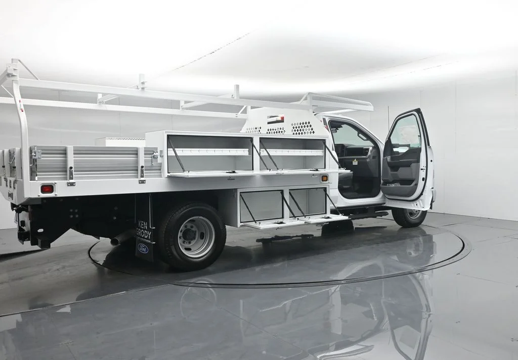 New 2025 White Ford XL image 30