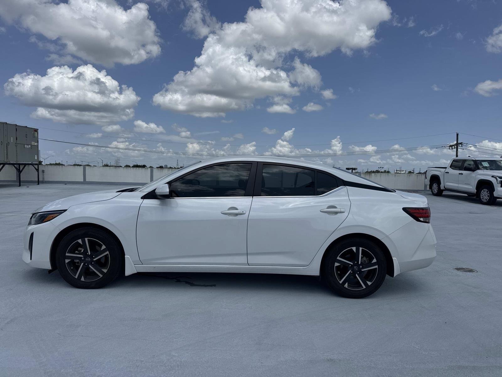Used 2025 Aspen White Tricoat Nissan SV image 10