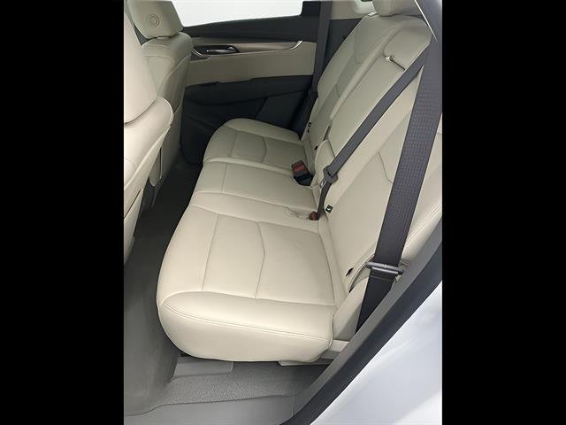 2023 Cadillac XT5 FWD Premium Luxury, photo 9 of 12