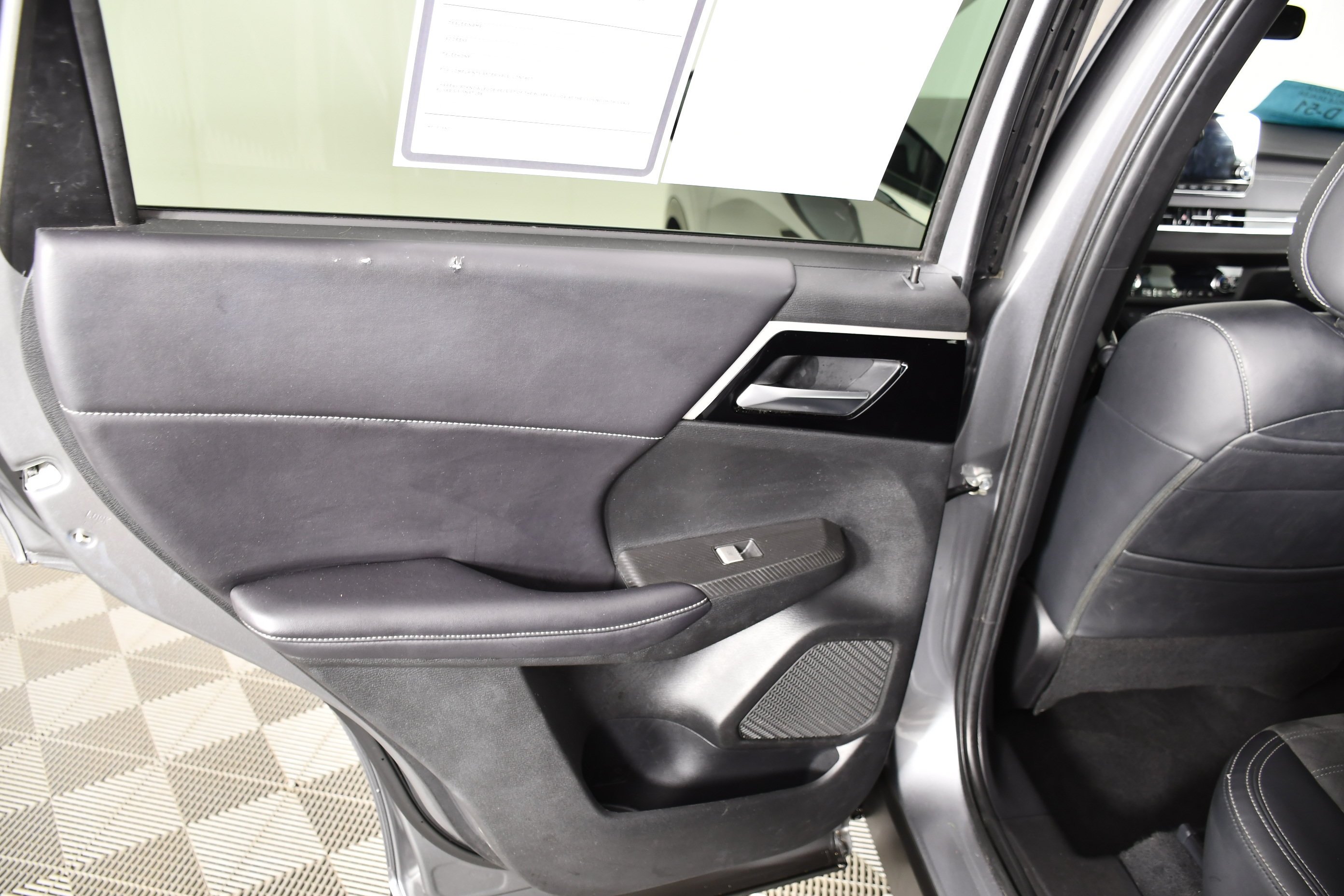 Used 2024 Mercury Gray Metallic Mitsubishi SE image 45