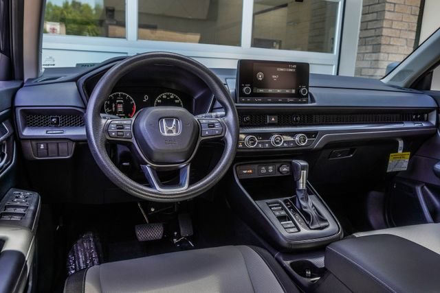 Used 2024 Gray Honda EX image 16