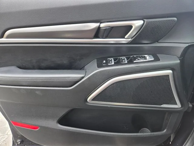 Used 2025 Panthera Metal Kia S image 35