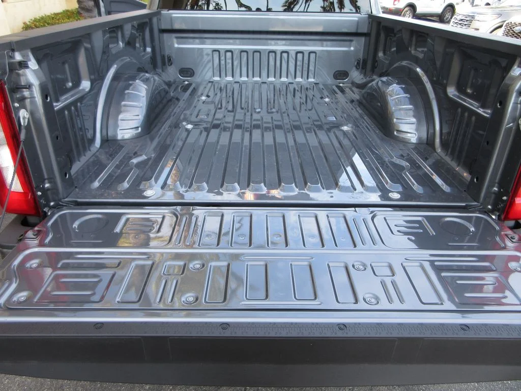 New 2026 Carbonized Gray Metallic Ford XL image 25